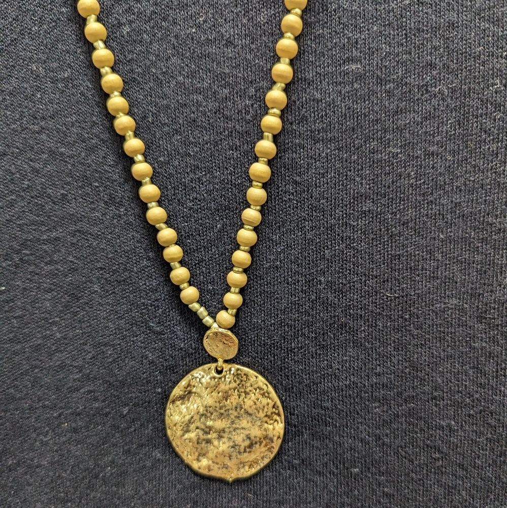 Ladies Pendant Necklace